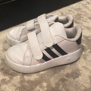 Kids Adidas Bubble Comfy Sneakers